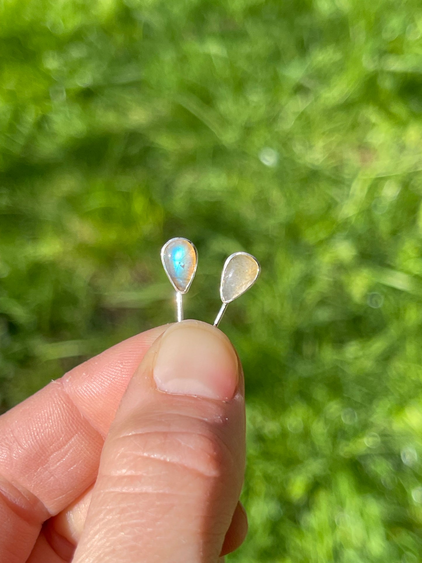 Labradorite Peekaboo