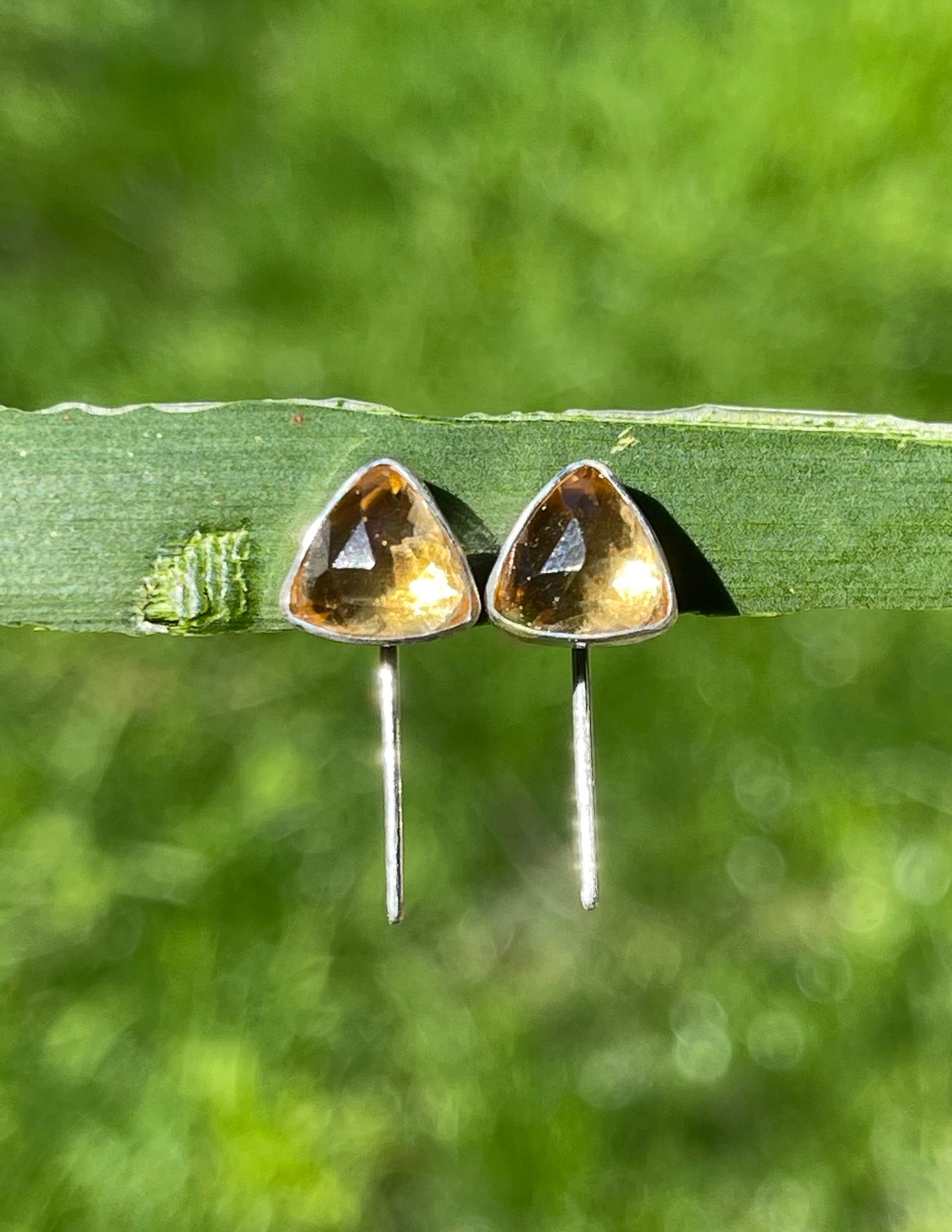 Citrine Peekaboo