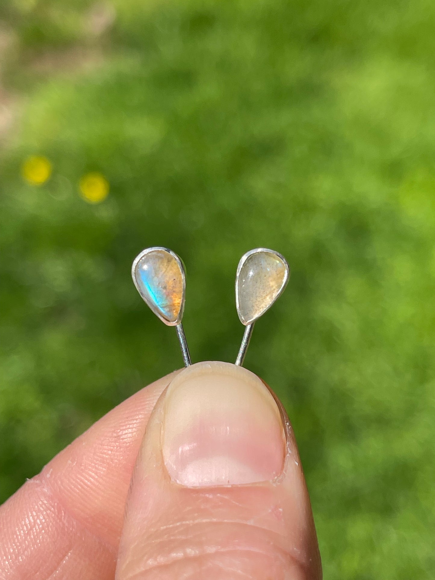 Labradorite Peekaboo