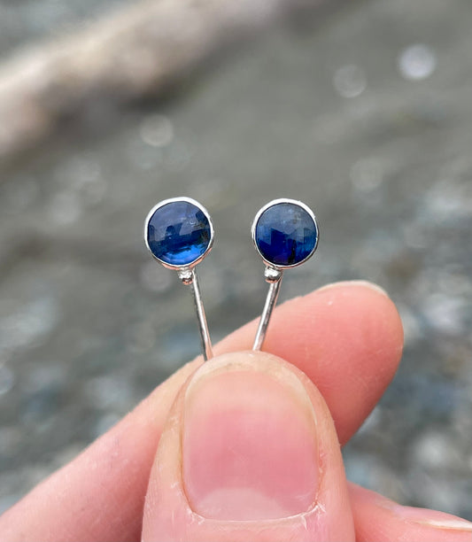 Kyanite Peekaboo