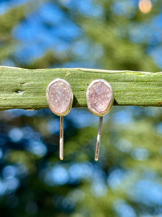 Spinel Peekaboo
